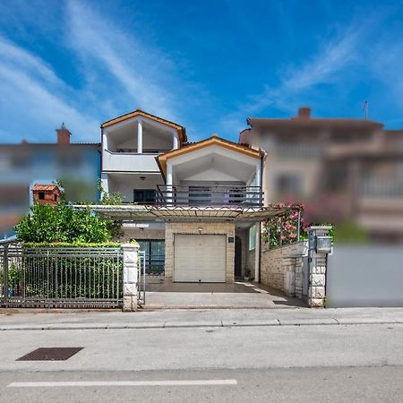 Apartment Palma Пула Екстериор снимка