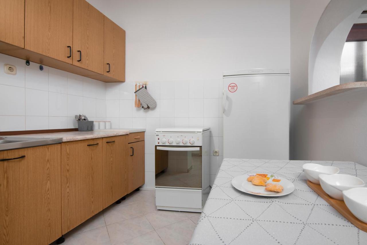 Apartment Palma Пула Екстериор снимка